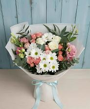 Букет цветов из:  Розы, Лизиантусы и Хризантемы в Красный Бор