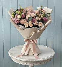 Букет цветов из:  Розы и Лизиантусы в Красный Бор