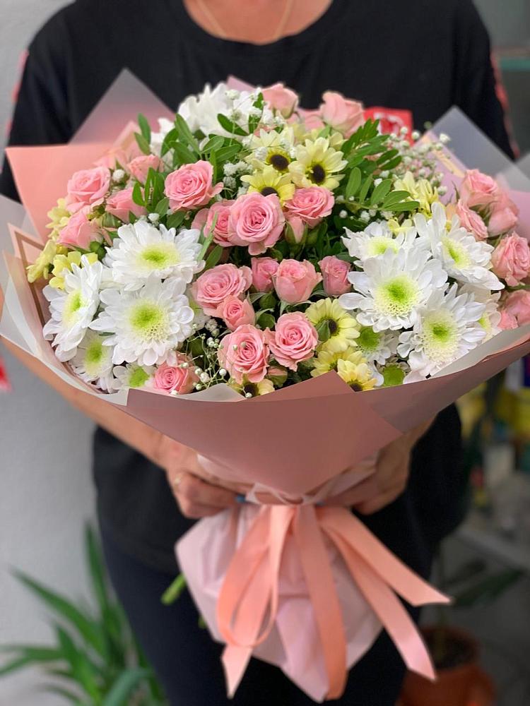 Букет цветов из: Розы и Хризантемы в Красный Бор