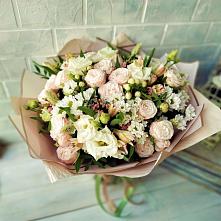 Букет цветов из:  Альстромерии, Розы и Хризантемы #REPLACE_PRED# Красный Бор