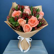 Букет цветов из:  Розы и Альстромерии в Красный Бор