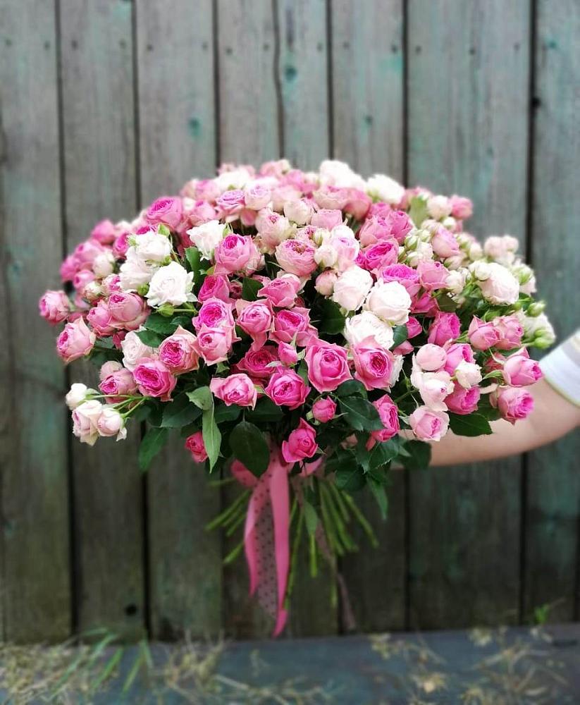 Букет Розовые кустовые розы Натали и Лав Лидия в Красный Бор