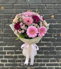 Букет цветов из:  Герберы и Хризантемы в Красный Бор