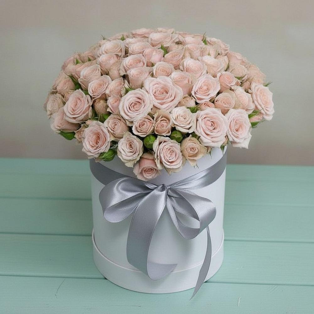 Цветочная композиция из Розы в шляпной коробке в Красный Бор